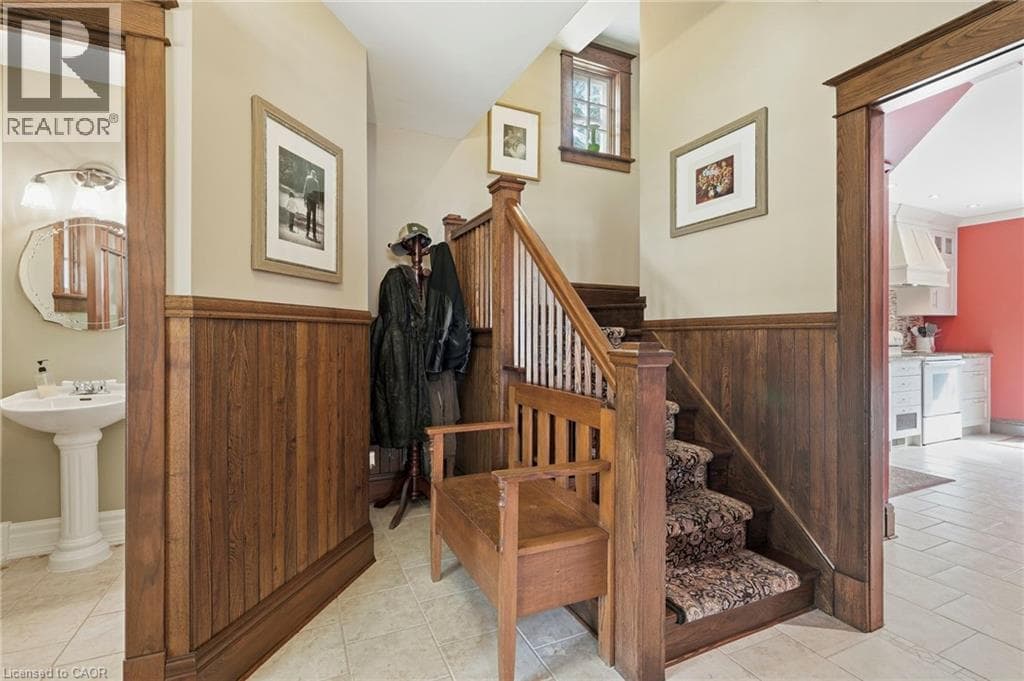 Single Family at 94 RIVER Road, Welland, Ontario - Photo 9 - RE/MAX Garden City Realty