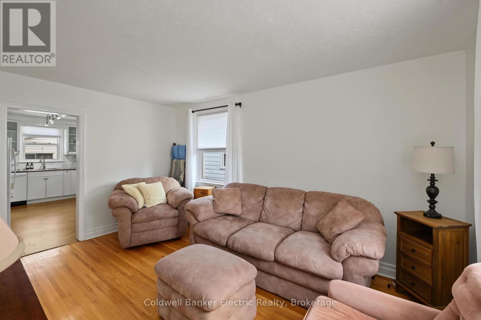 Single Family at 440 Howden Street, Peterborough (Otonabee Ward 1), Ontario - Photo 8 - RE/MAX Garden City Realty