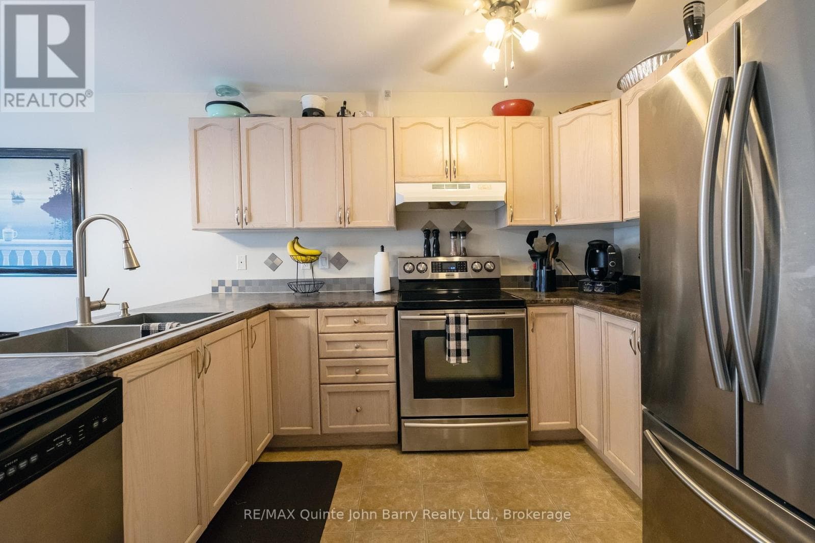 Single Family at 152 Nicholas Street, Quinte West (Murray Ward), Ontario - Photo 8 - RE/MAX Garden City Realty