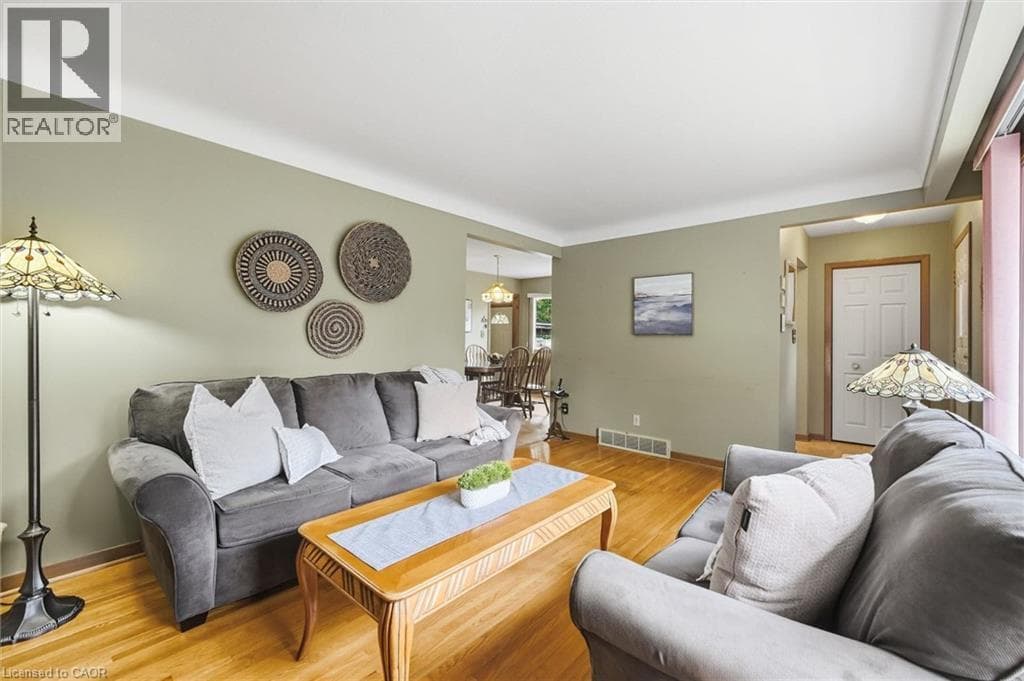 Single Family at 6495 BRACKEN Street, Niagara Falls, Ontario - Photo 8 - RE/MAX Garden City Realty