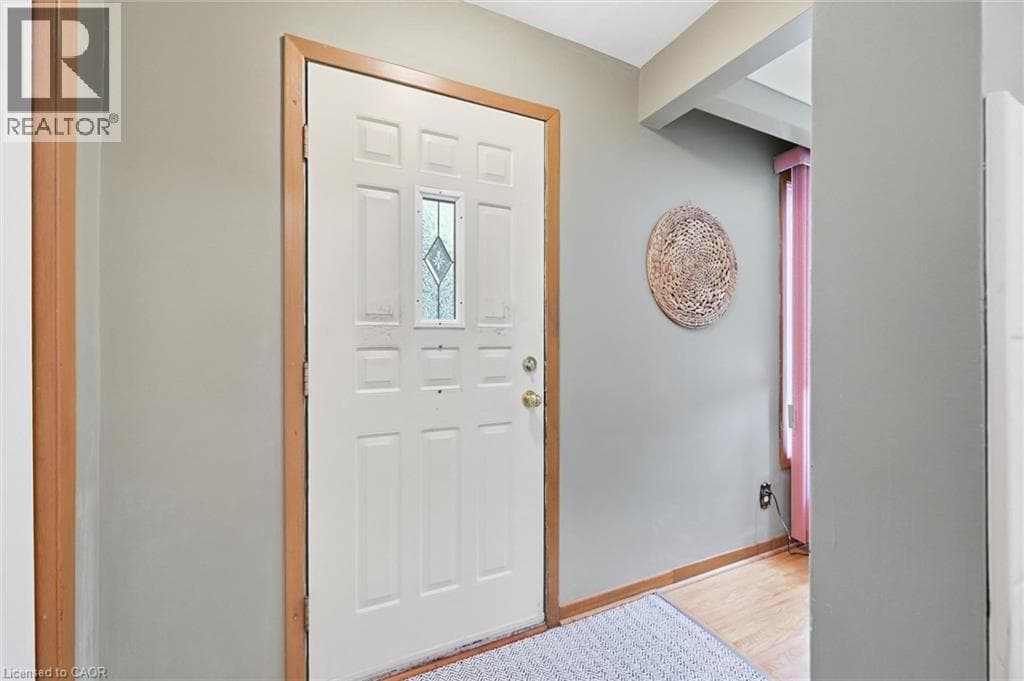 Single Family at 6495 BRACKEN Street, Niagara Falls, Ontario - Photo 5 - RE/MAX Garden City Realty