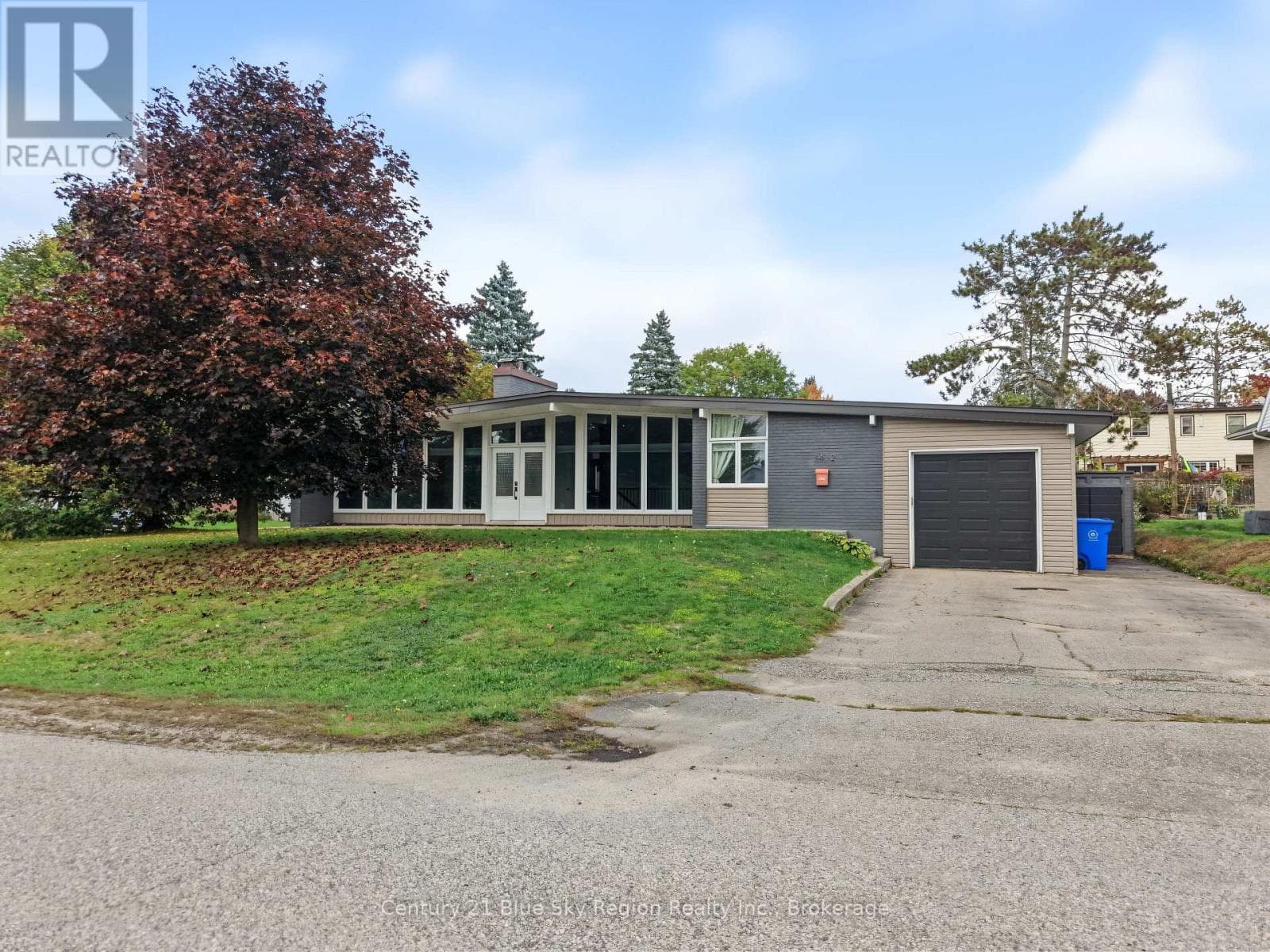 1412 Beechwood Road