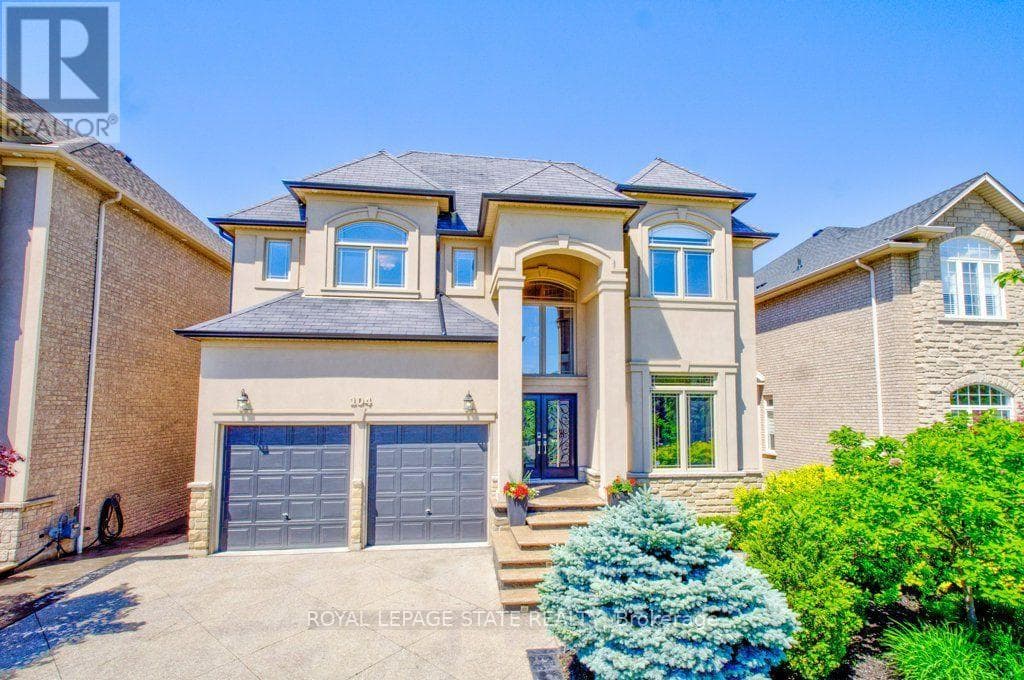 Single Family at 104 Diiorio Circle, Hamilton (Meadowlands), Ontario - Photo 3 - RE/MAX Garden City Realty