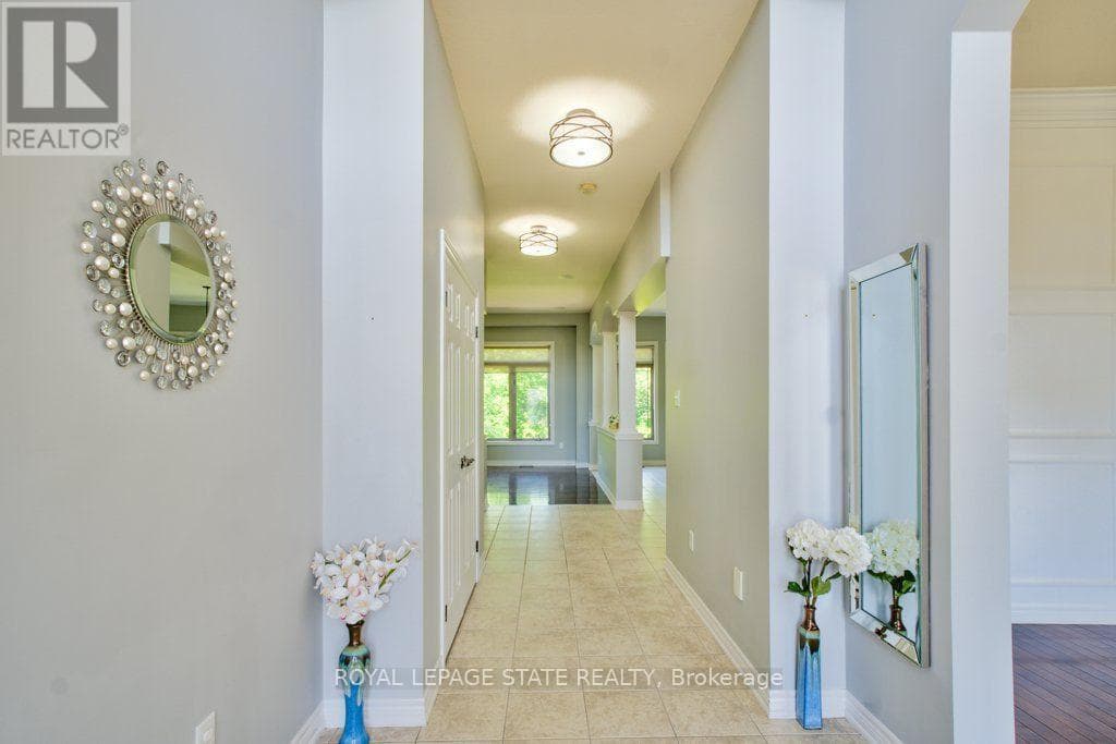 Single Family at 104 Diiorio Circle, Hamilton (Meadowlands), Ontario - Photo 4 - RE/MAX Garden City Realty