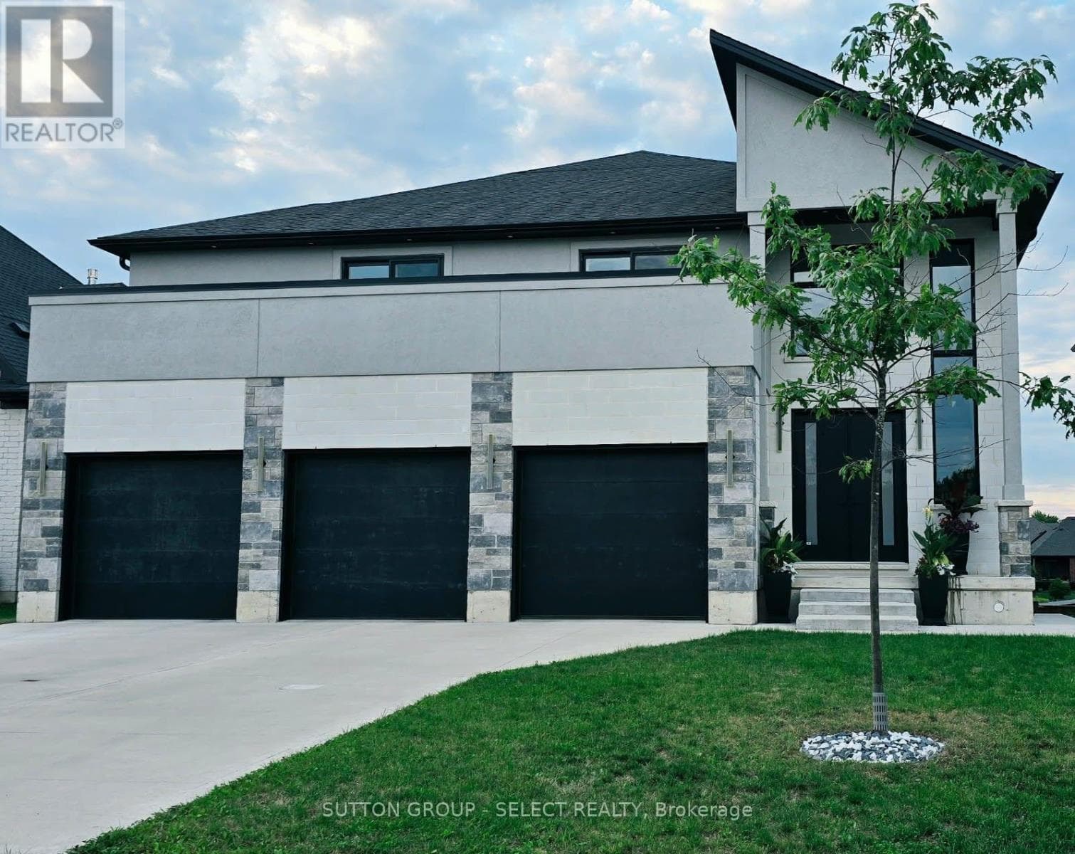 17 Arrowwood Path