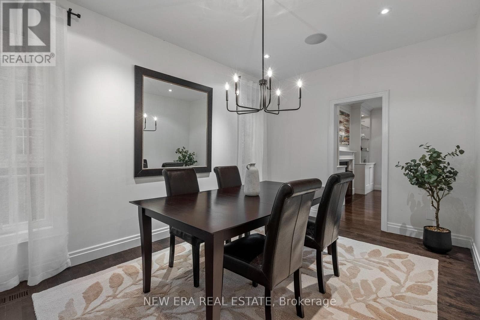 Single Family at 171 Glengrove Avenue, Toronto (Lawrence Park South), Ontario - Photo 5 - RE/MAX Garden City Realty