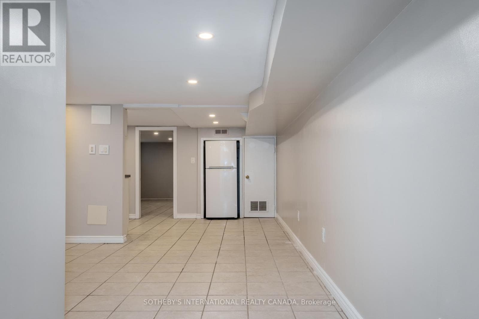 Single Family at Bsmt- 15 Indian Road Crescent, Toronto (High Park North), Ontario - Photo 10 - RE/MAX Garden City Realty