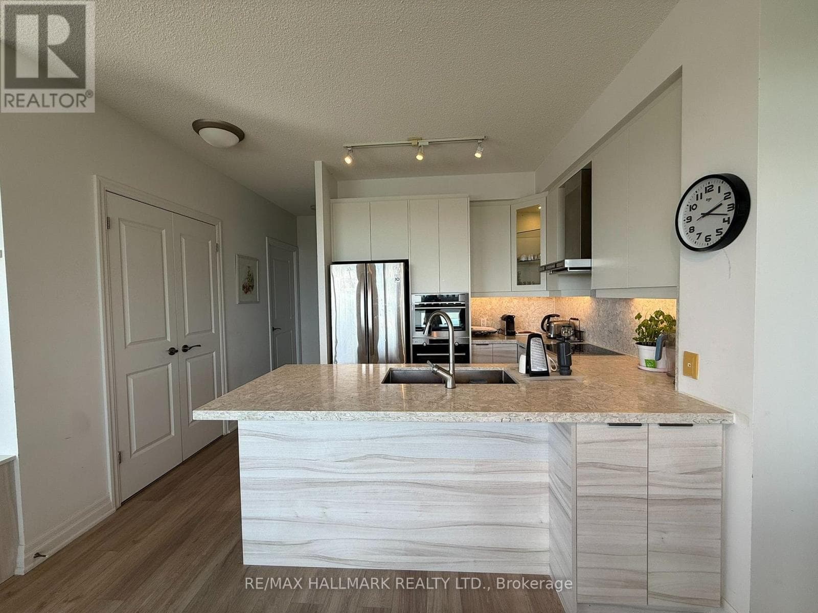 Single Family at 701- 17 Ruddington Drive, Toronto (Bayview Woods-Steeles), Ontario - Photo 8 - RE/MAX Garden City Realty