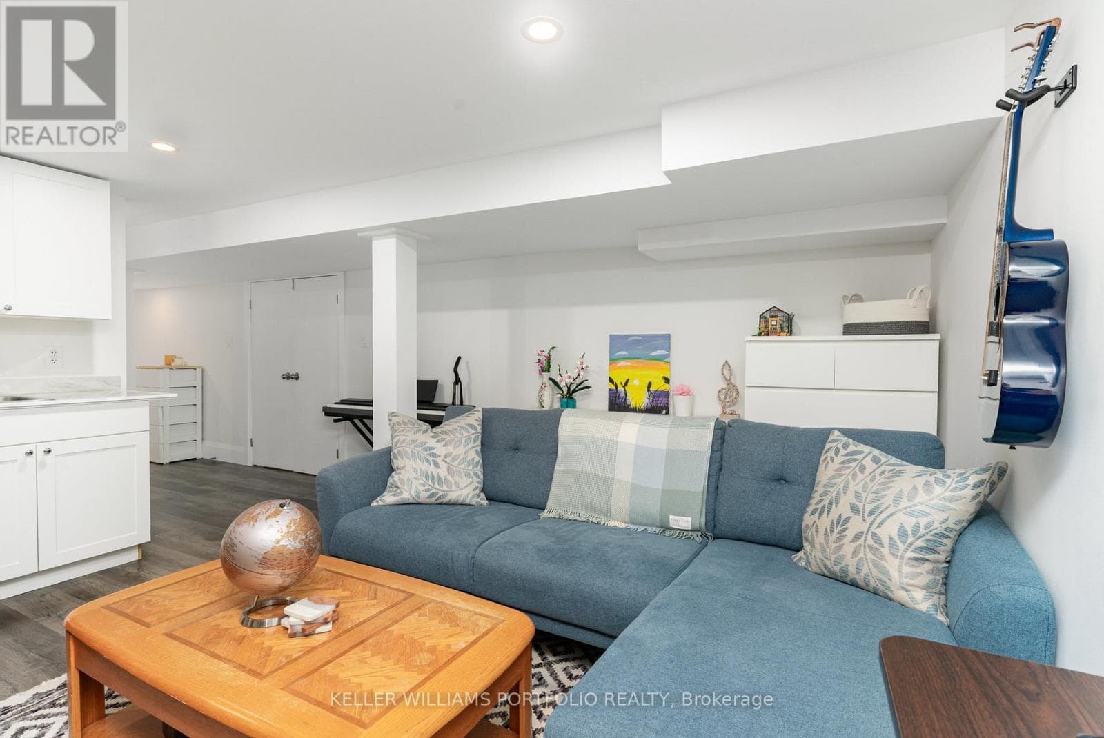Single Family at Lower- 329 Runnymede Road, Toronto (High Park North), Ontario - Photo 5 - RE/MAX Garden City Realty