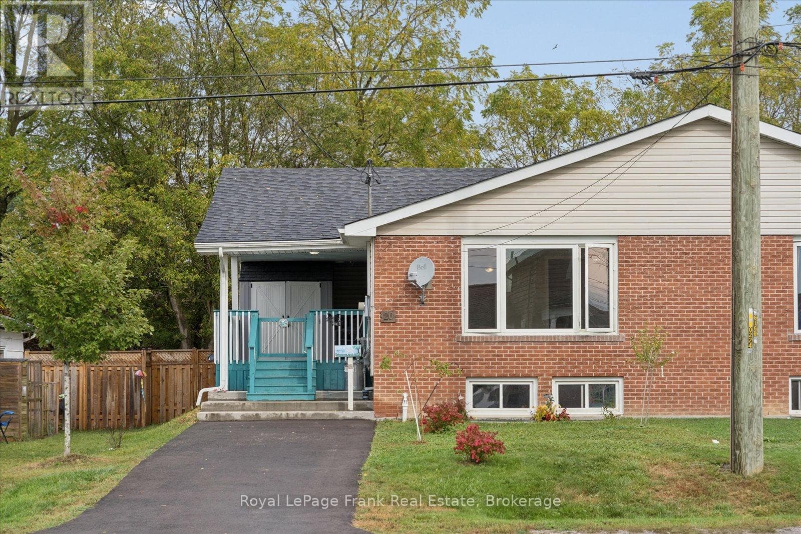 Single Family at 20 Shuter Street, Port Hope, Ontario - Photo 2 - RE/MAX Garden City Realty