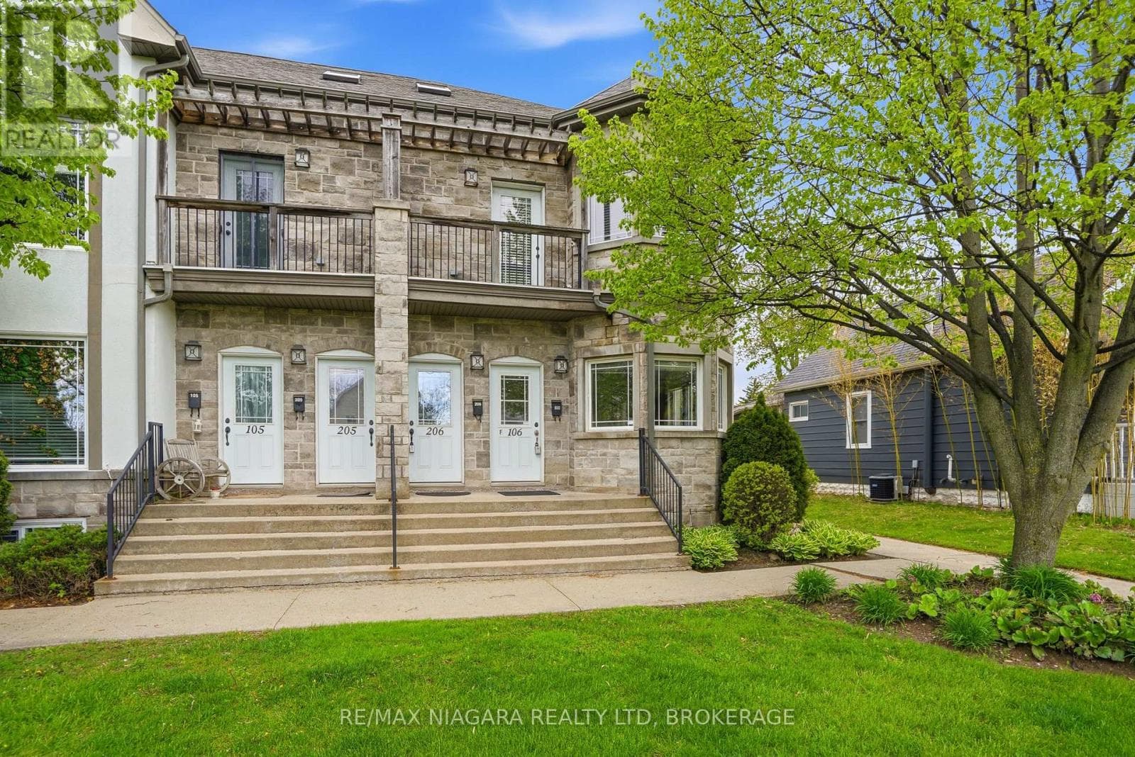 Single Family at 106- 6045 Dunn Street, Niagara Falls (Dorchester), Ontario - Photo 4 - RE/MAX Garden City Realty