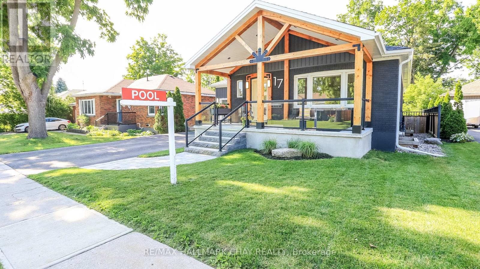 Single Family at 17 Bowman Avenue, Barrie (Codrington), Ontario - Photo 4 - RE/MAX Garden City Realty