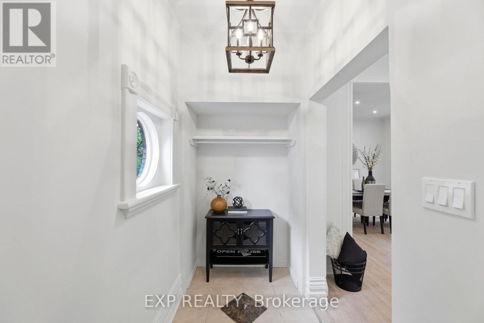 Single Family at 22 Hyatt Avenue, London East (East L), Ontario - Photo 4 - RE/MAX Garden City Realty