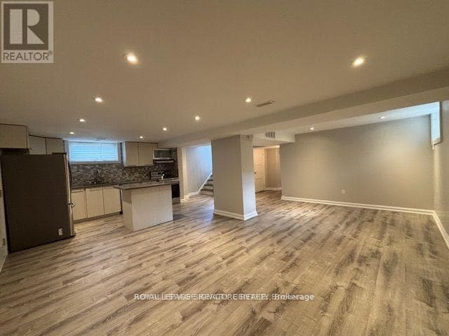 Single Family at Lower- 40 Summerfield Crescent, Toronto (Eringate-Centennial-West Deane), Ontario - Photo 8 - RE/MAX Garden City Realty
