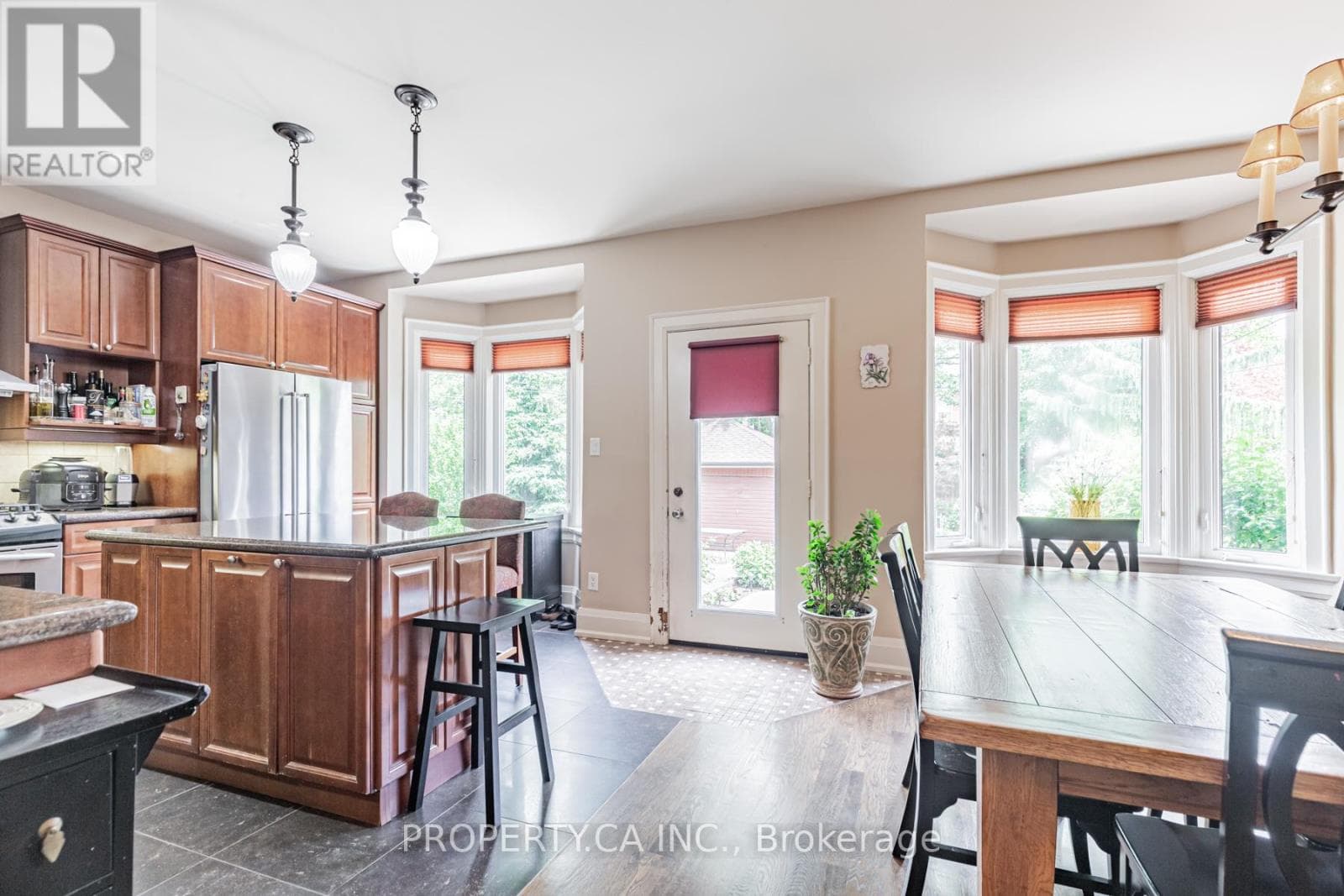 Single Family at Upper- 131 Gillard Avenue, Toronto (Greenwood-Coxwell), Ontario - Photo 9 - RE/MAX Garden City Realty