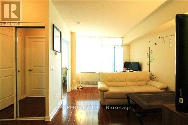 Single Family at 4978 Yonge Street, Toronto (Lansing-Westgate), Ontario - Photo 2 - RE/MAX Garden City Realty