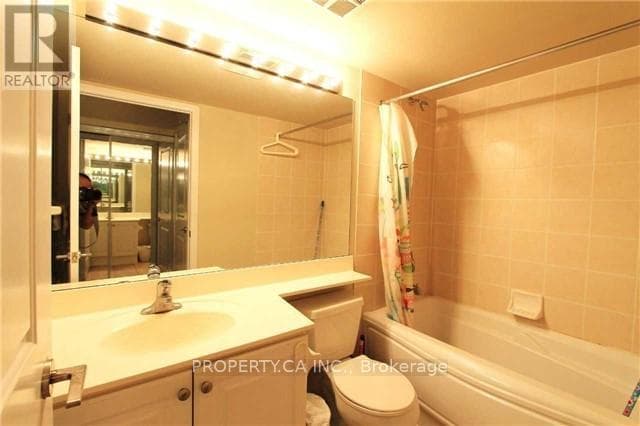 Single Family at 4978 Yonge Street, Toronto (Lansing-Westgate), Ontario - Photo 7 - RE/MAX Garden City Realty