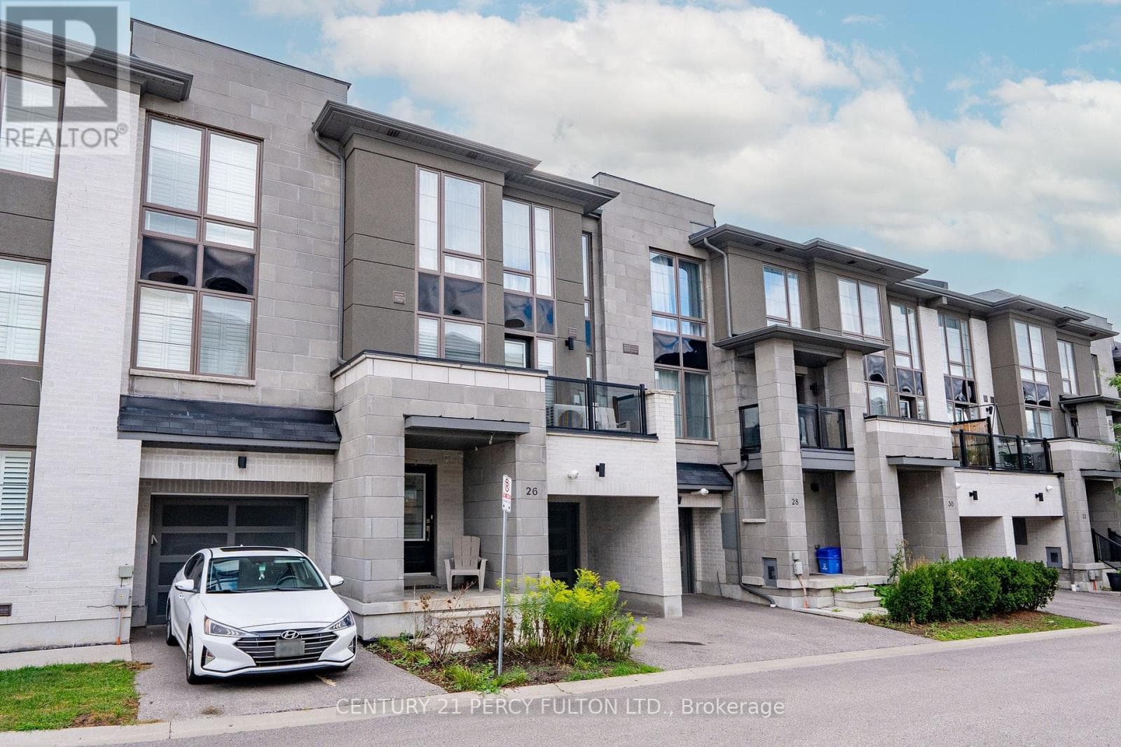Single Family at 26 Pallock Hill Way, Whitby (Pringle Creek), Ontario - Photo 3 - RE/MAX Garden City Realty