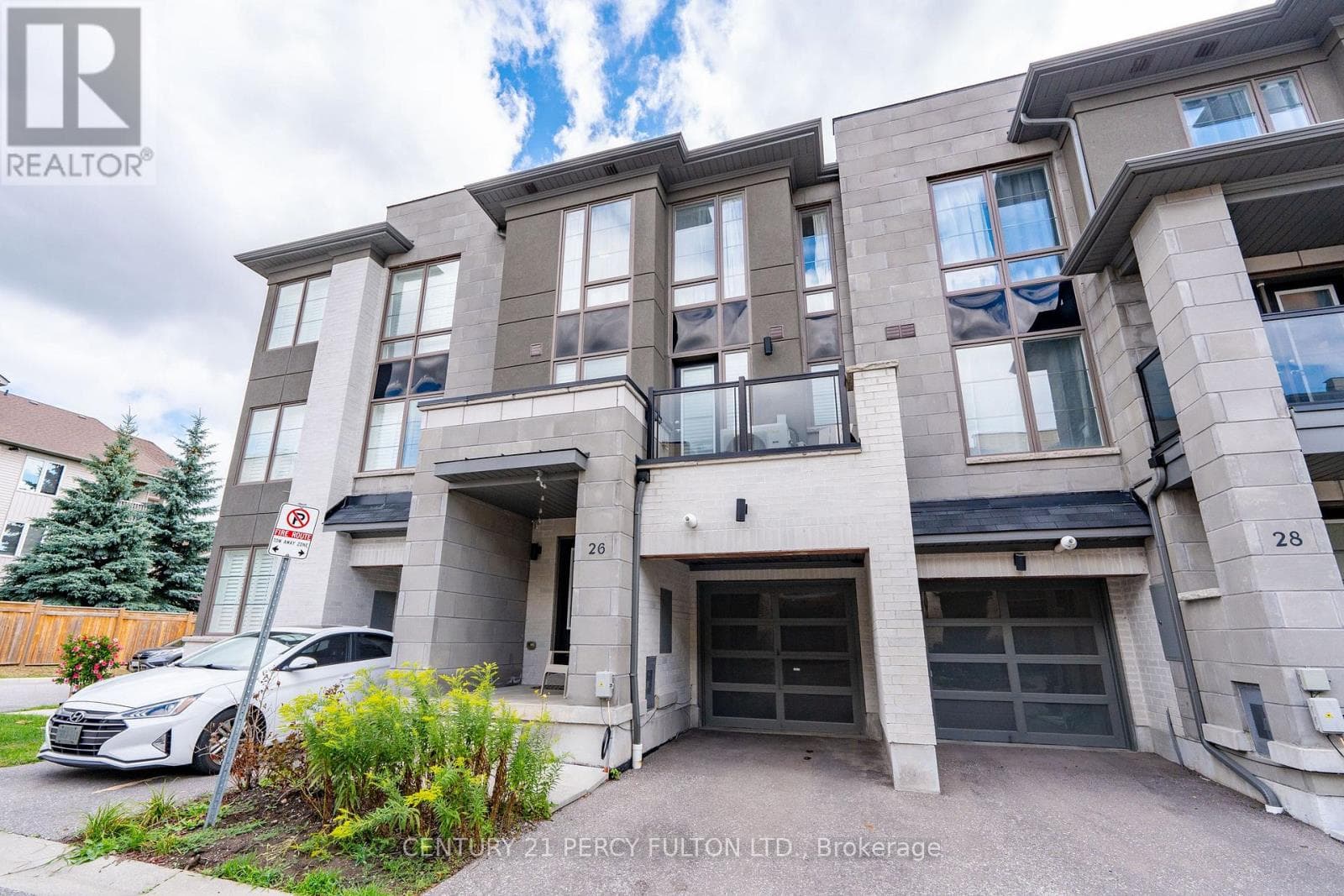Single Family at 26 Pallock Hill Way, Whitby (Pringle Creek), Ontario - Photo 4 - RE/MAX Garden City Realty