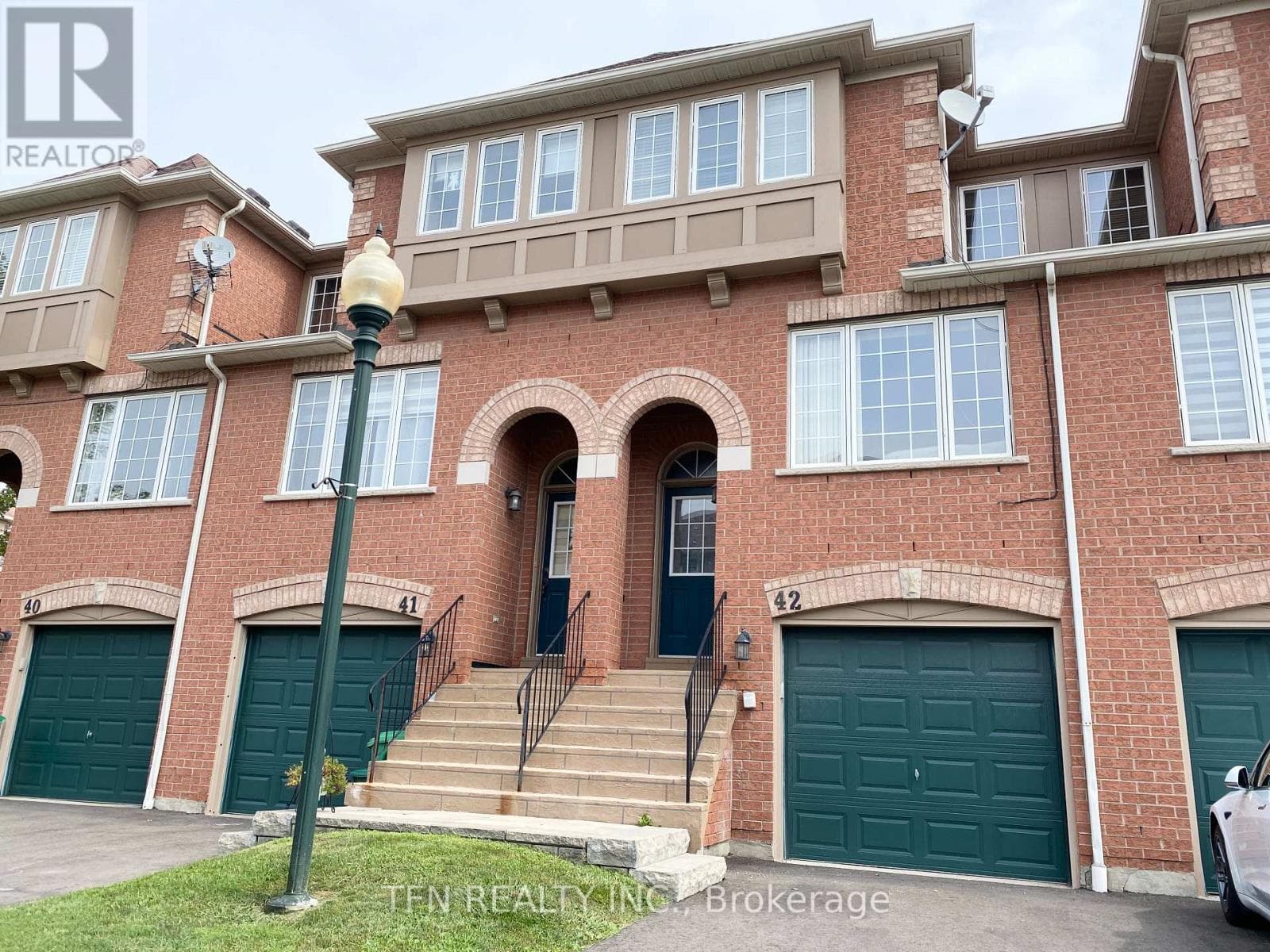 Single Family at 42- 3020 Cedarglen Gate, Mississauga (Erindale), Ontario - Photo 2 - RE/MAX Garden City Realty