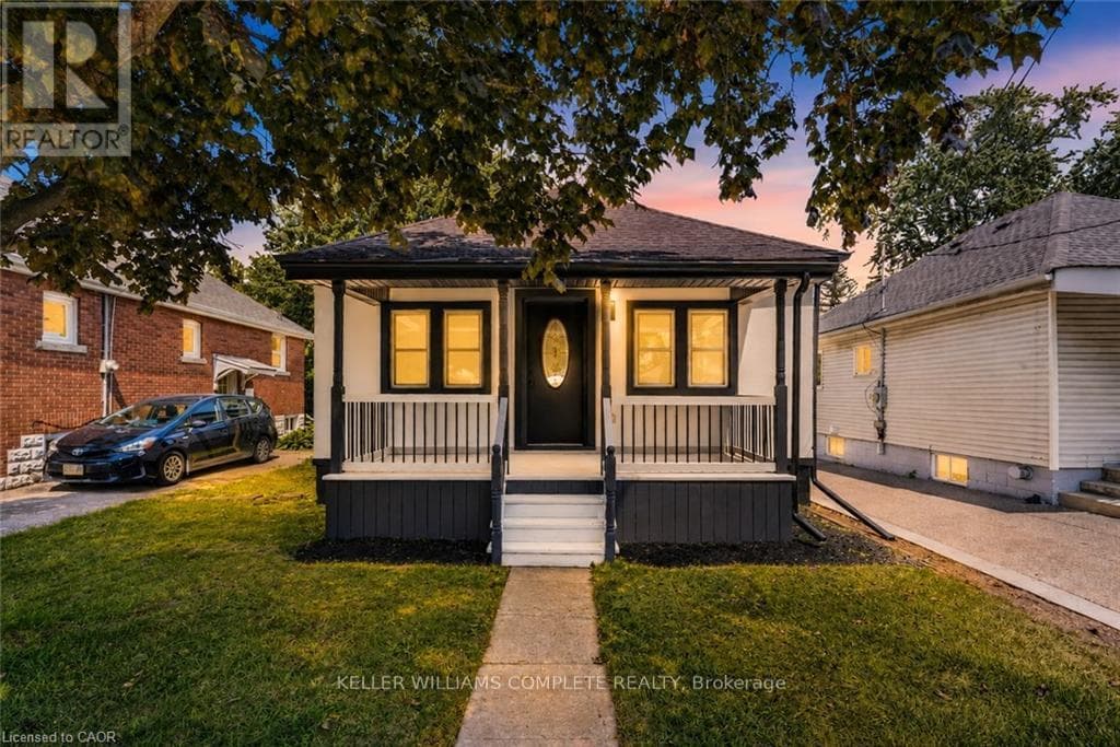 43 BRUCEDALE Avenue
