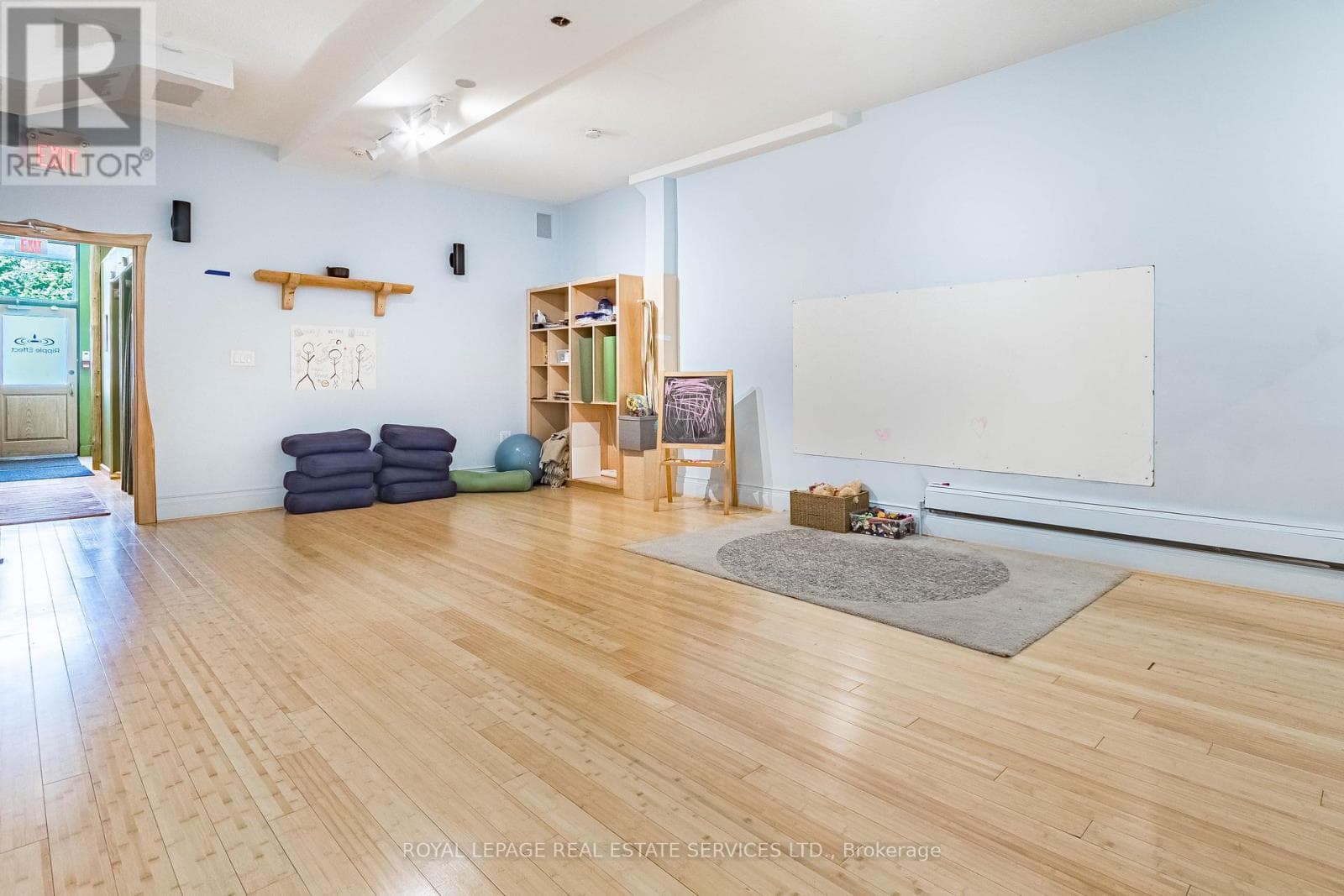 Retail at 357 Jane Street, Toronto (Runnymede-Bloor West Village), Ontario - Photo 8 - RE/MAX Garden City Realty
