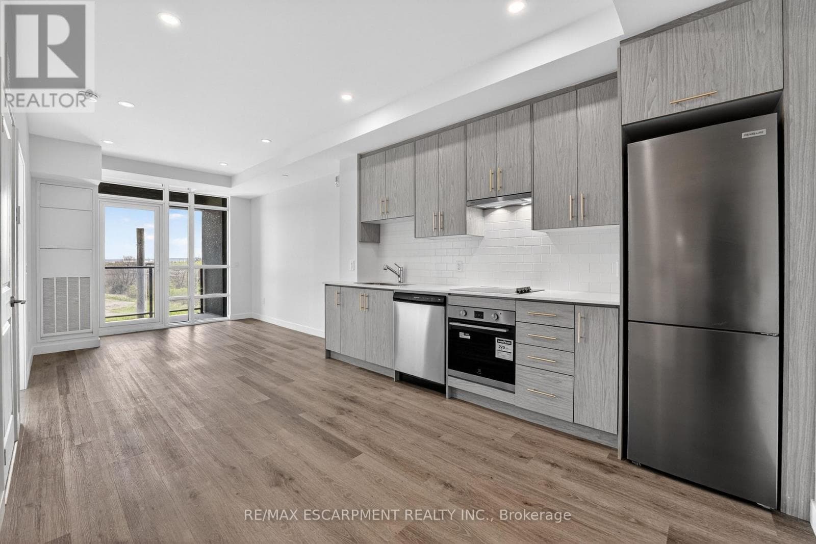 321- 461 Green Road