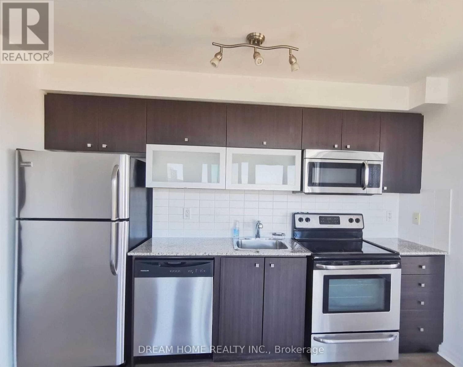 Single Family at , , ON - Photo 2 - RE/MAX Garden City Realty