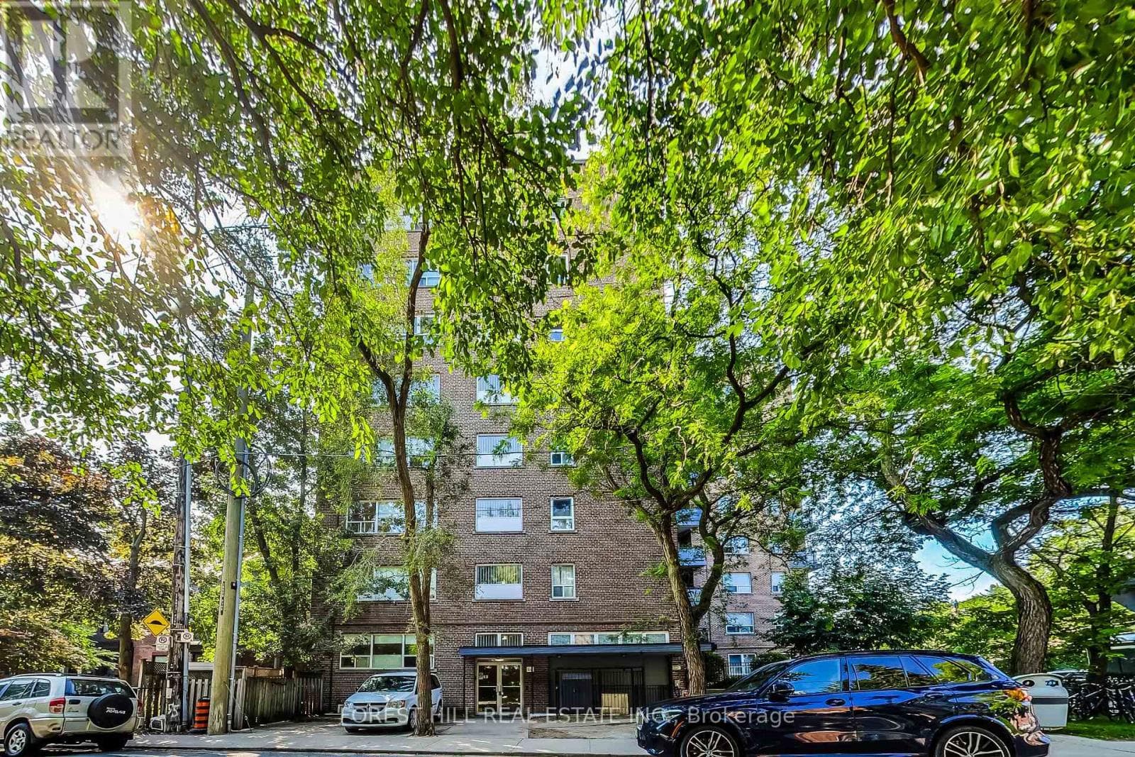 Multi-family at 501- 291 Avenue Road, Toronto (Yonge-St. Clair), Ontario - Photo 2 - RE/MAX Garden City Realty