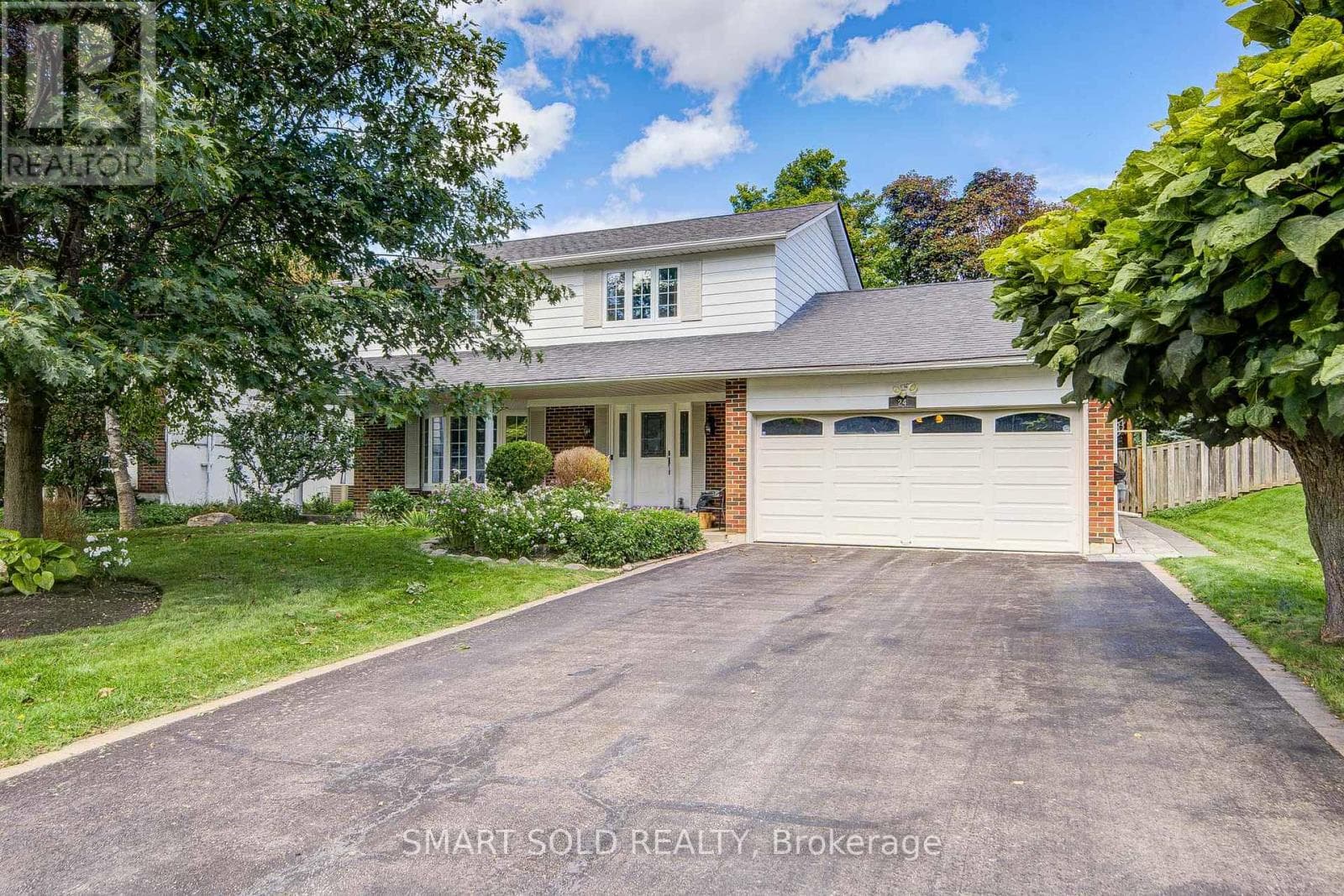 24 Hamilton Hall Drive