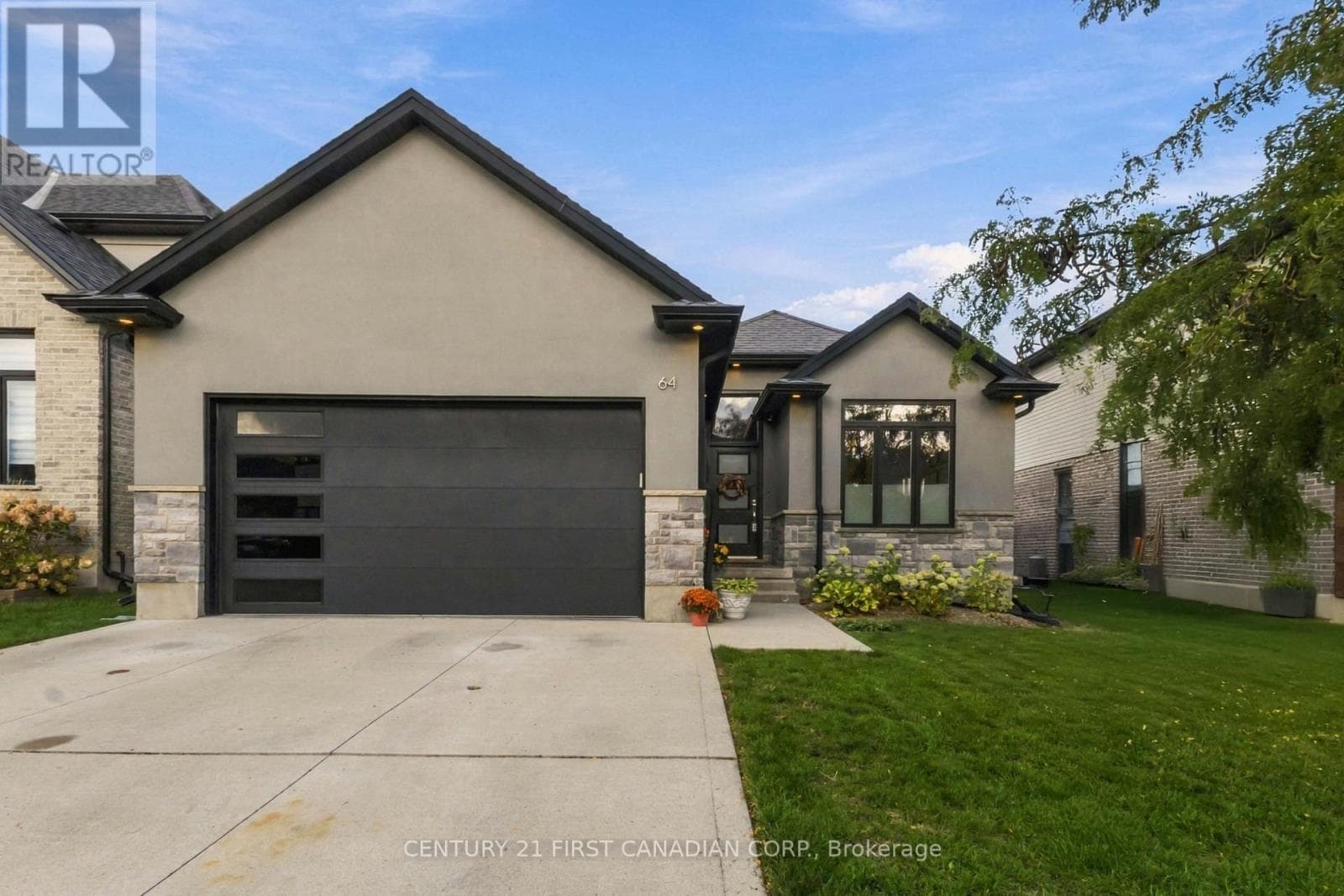 64- 41 Earlscourt Terrace