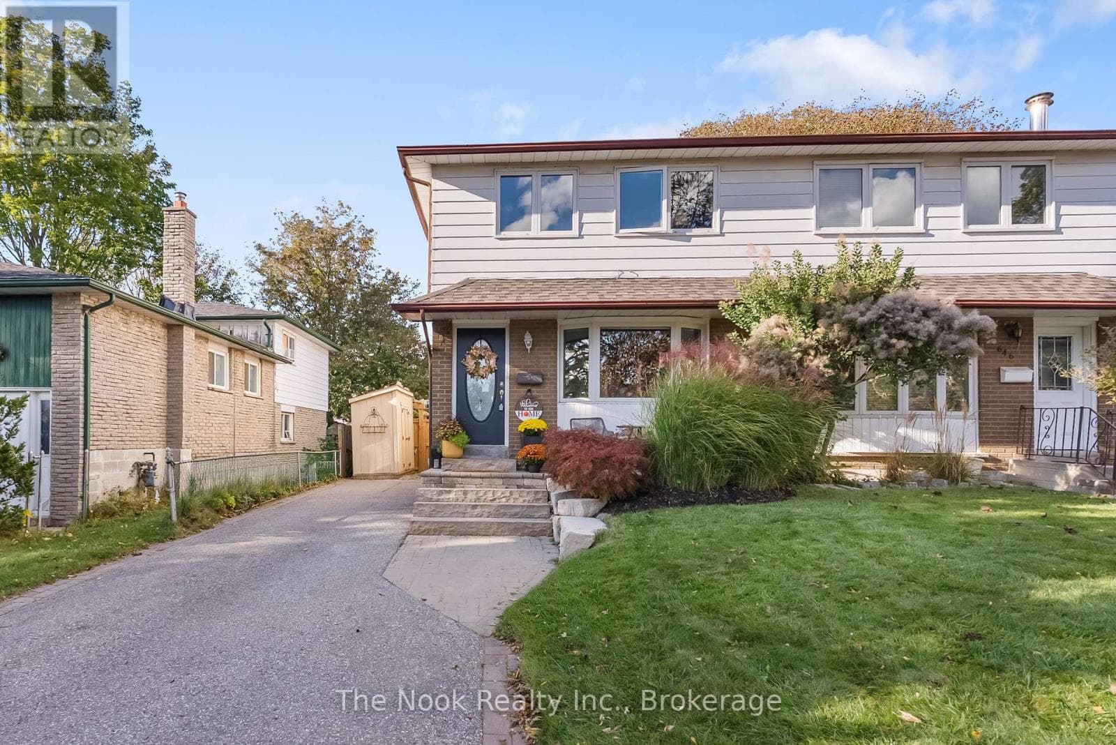 Single Family at 648 Berwick Crescent, Oshawa (McLaughlin), Ontario - Photo 2 - RE/MAX Garden City Realty