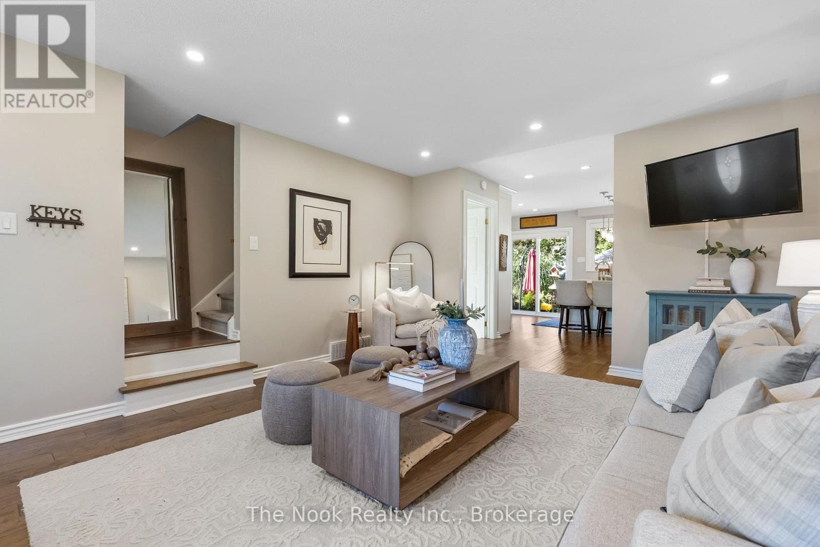 Single Family at 648 Berwick Crescent, Oshawa (McLaughlin), Ontario - Photo 6 - RE/MAX Garden City Realty