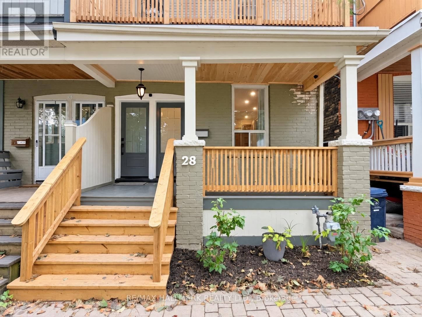 28 Ashdale Avenue