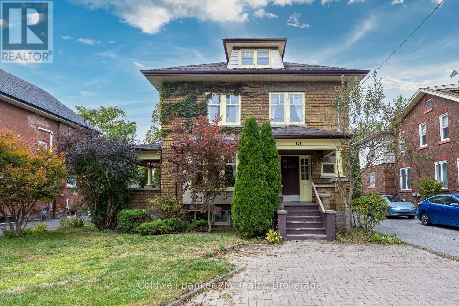 408 Simcoe Street