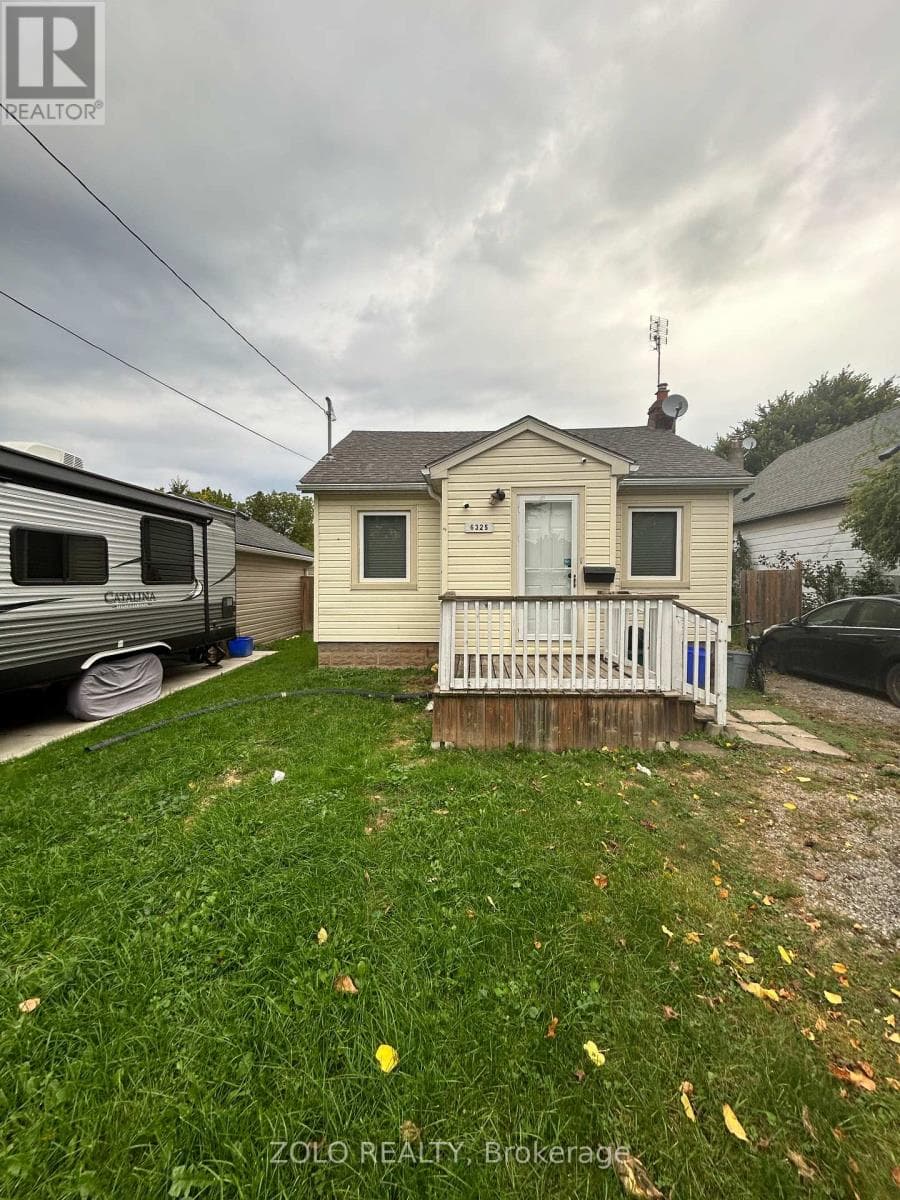 Single Family at Upper- 6325 Murray Street, Niagara Falls (Dorchester), Ontario - Photo 2 - RE/MAX Garden City Realty