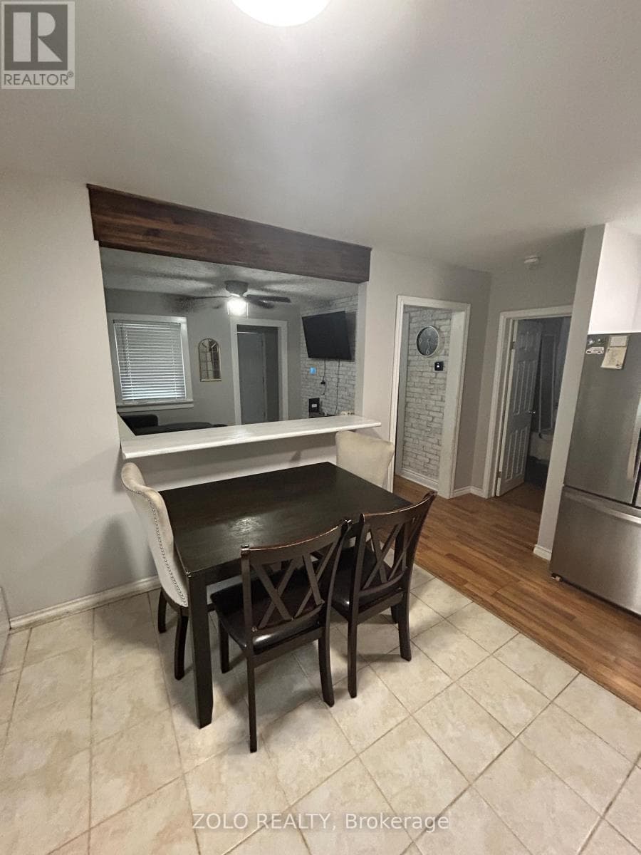 Single Family at Upper- 6325 Murray Street, Niagara Falls (Dorchester), Ontario - Photo 8 - RE/MAX Garden City Realty