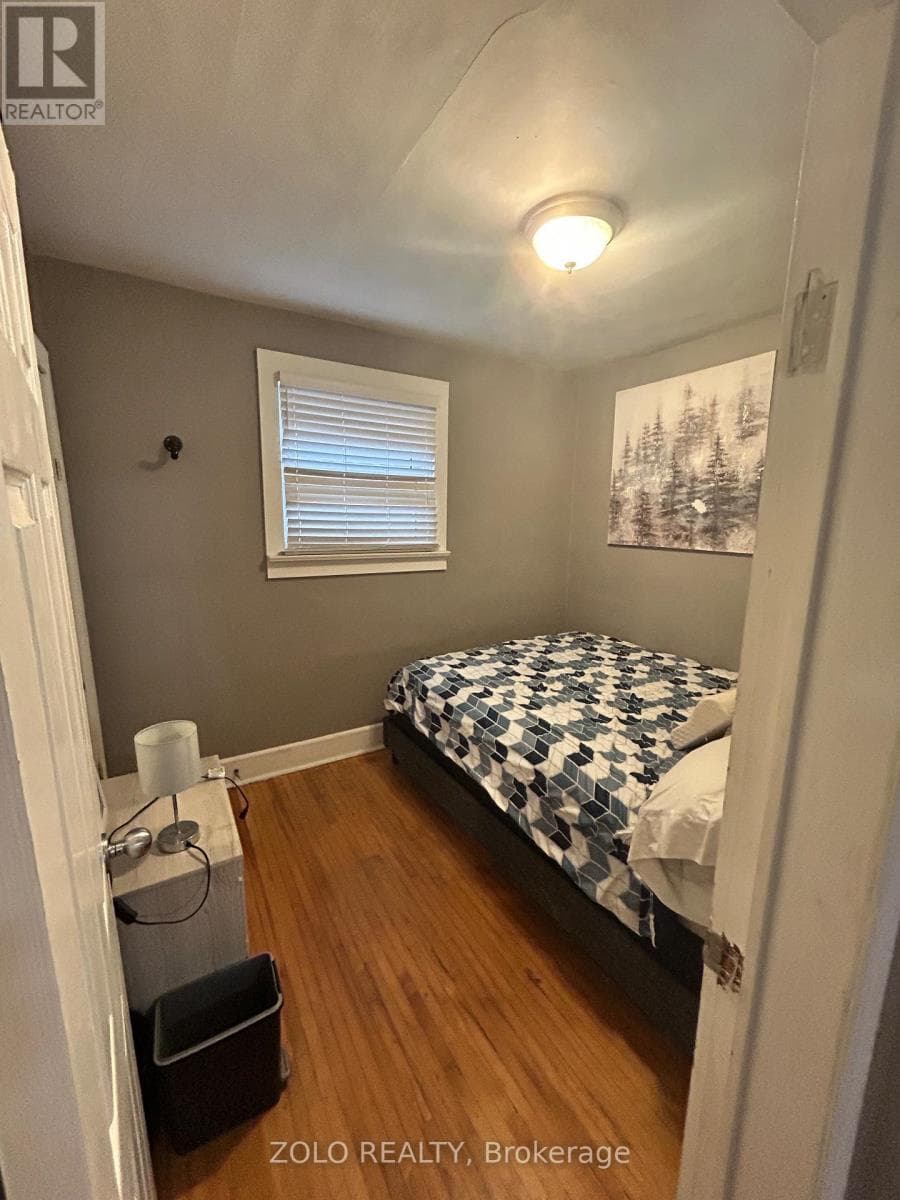 Single Family at Upper- 6325 Murray Street, Niagara Falls (Dorchester), Ontario - Photo 9 - RE/MAX Garden City Realty