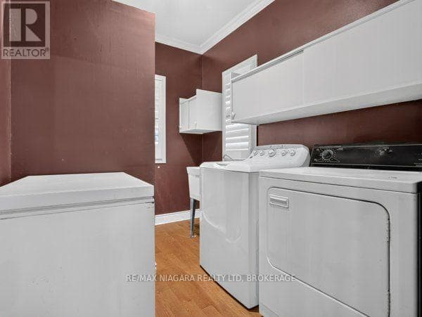Single Family at 4758 Ryerson Crescent, Niagara Falls (Downtown), Ontario - Photo 10 - RE/MAX Garden City Realty