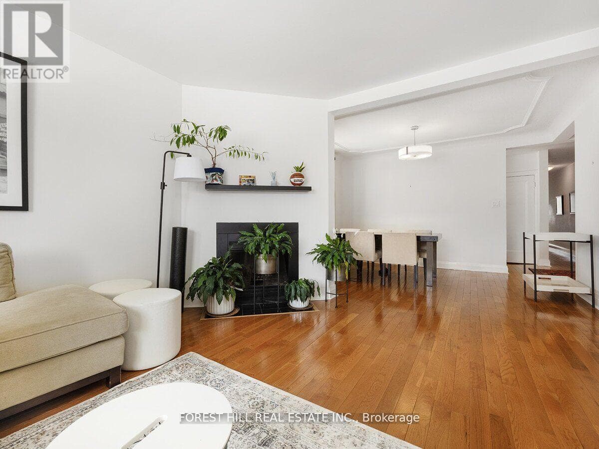Single Family at 14B Glenview Avenue, Toronto (Lawrence Park South), Ontario - Photo 5 - RE/MAX Garden City Realty