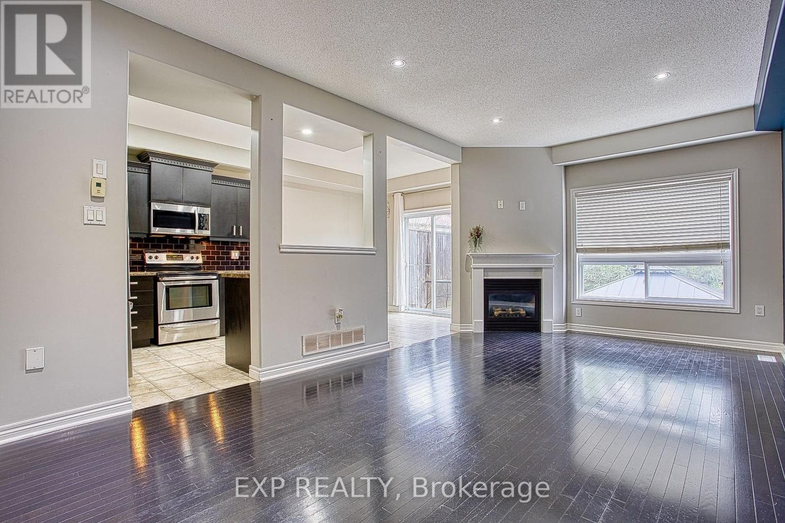 Single Family at Main- 52 Dartmouth Gate, Hamilton (Lakeshore), Ontario - Photo 7 - RE/MAX Garden City Realty
