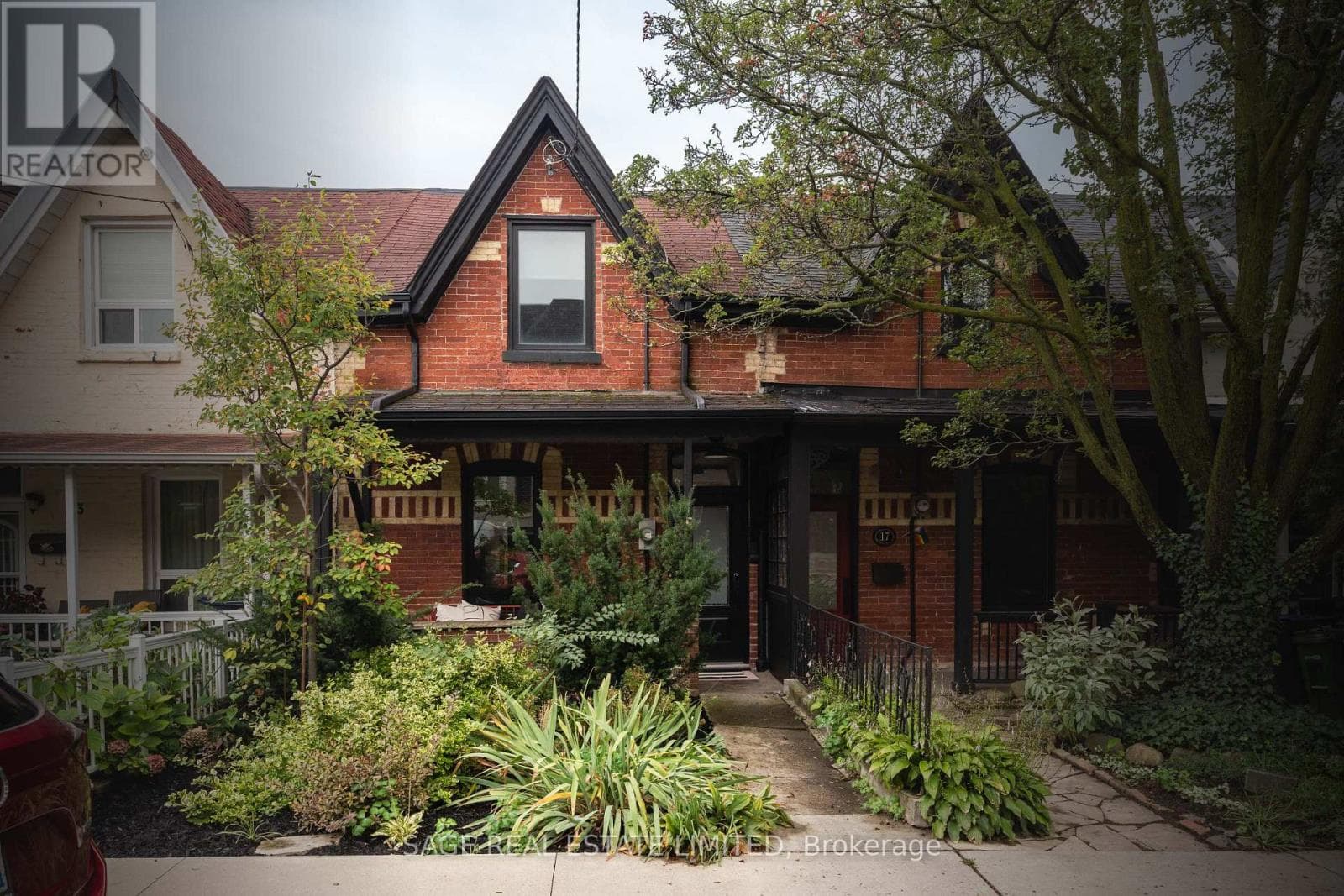 15 Crocker Avenue