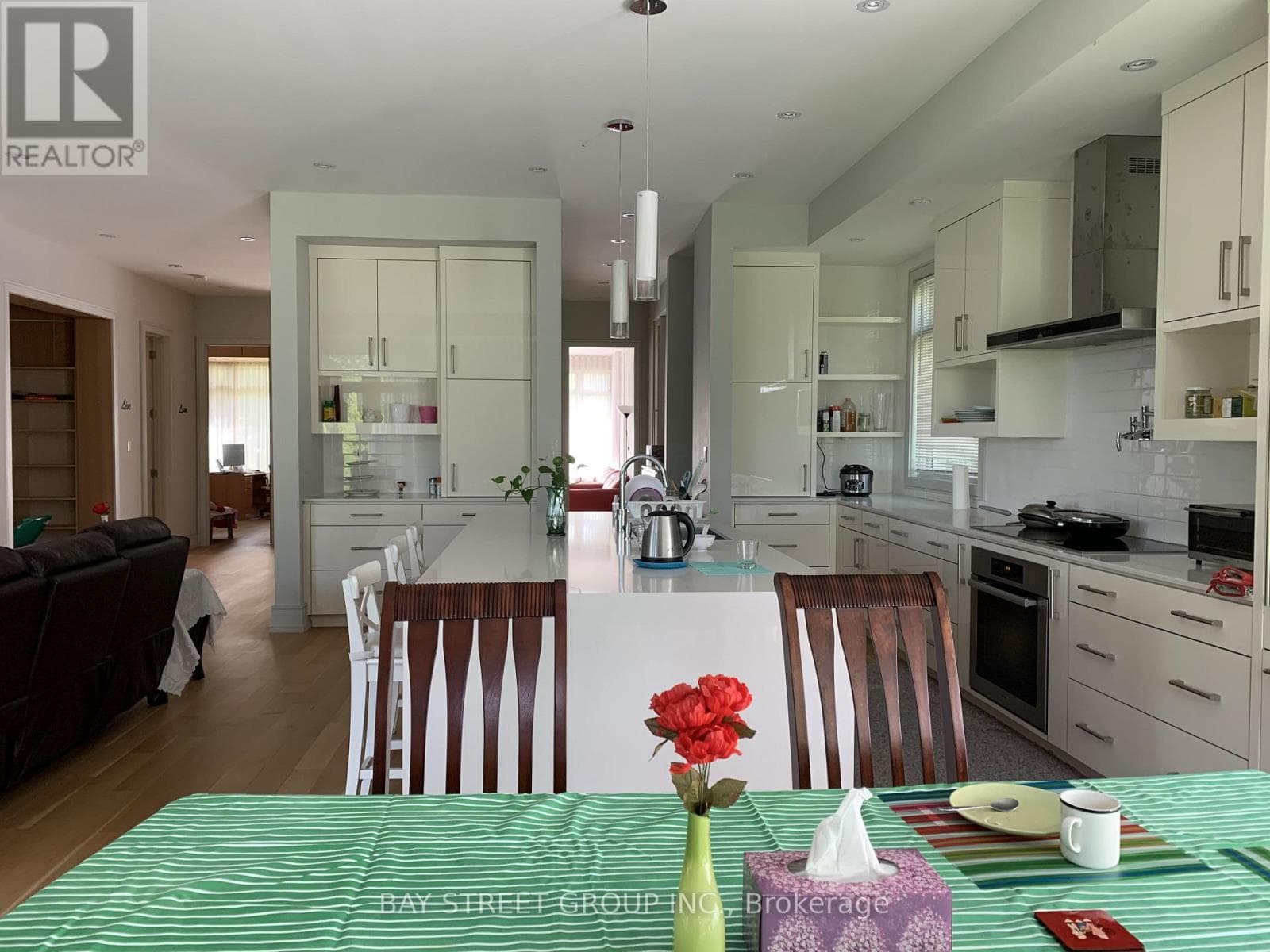Single Family at 6 Bemersyde Drive, Toronto (Princess-Rosethorn), Ontario - Photo 5 - RE/MAX Garden City Realty