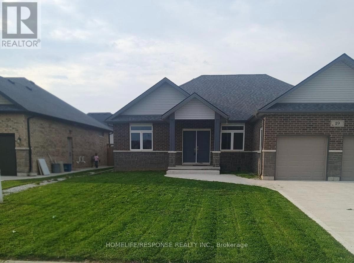19 TRACY Drive