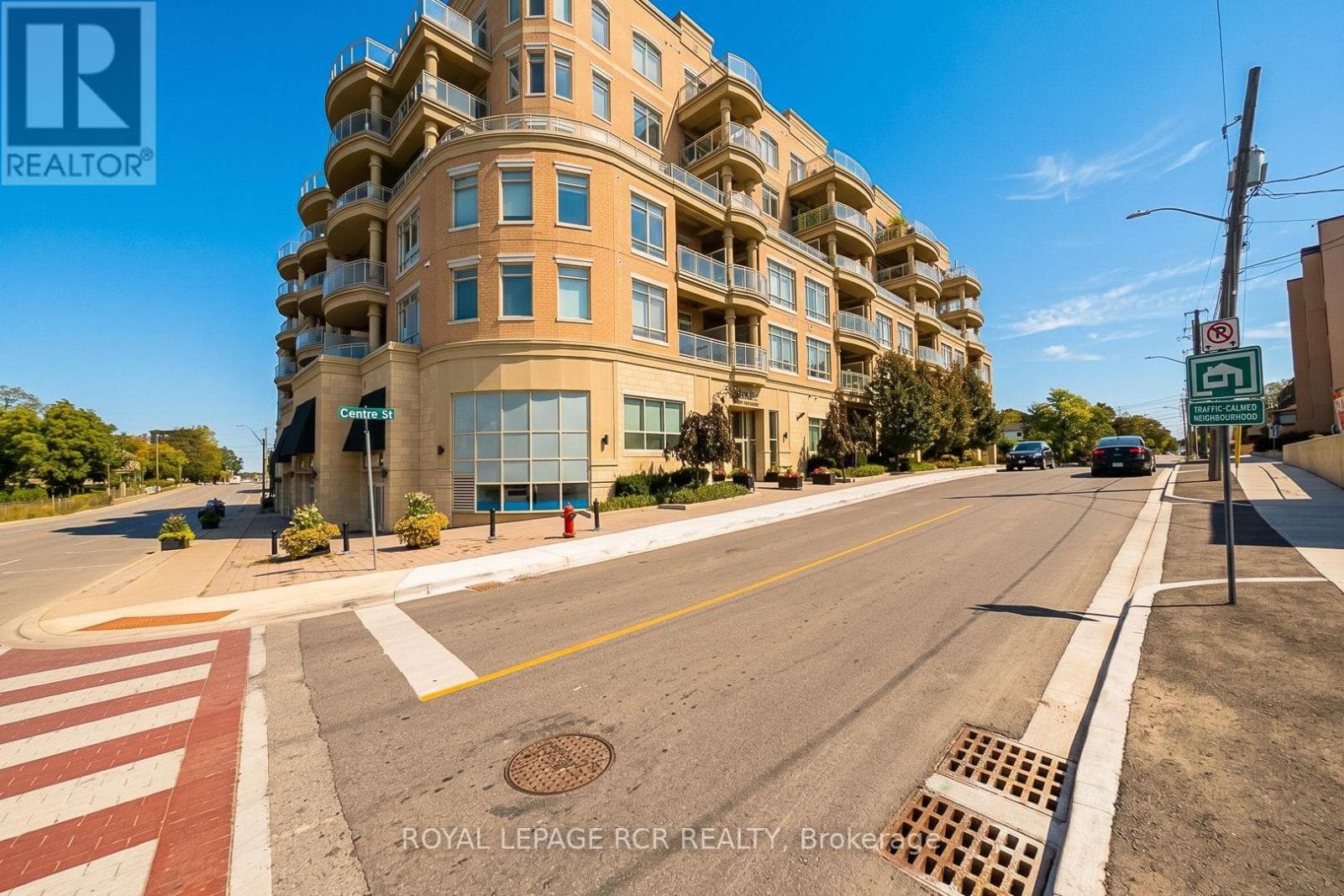 707- 15277 Yonge Street