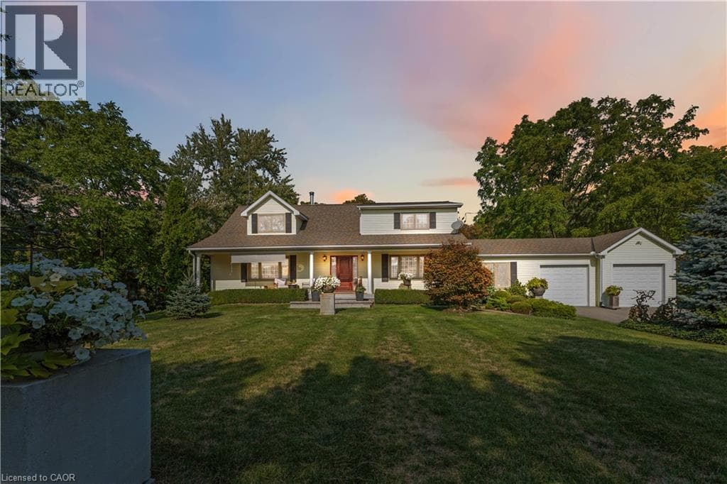 Single Family at 493 RIDGE Road, Grimsby, Ontario - Photo 3 - RE/MAX Garden City Realty