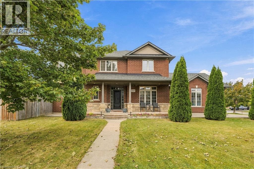 Single Family at 4530 FRANCES Crescent, Beamsville, Ontario - Photo 3 - RE/MAX Garden City Realty
