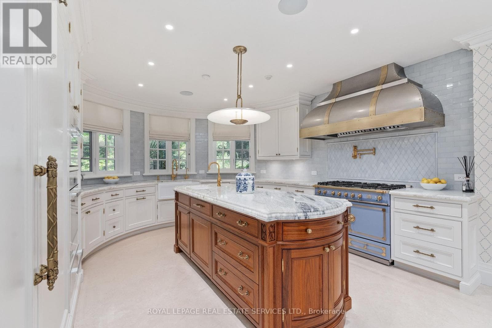 Single Family at 108 Sandringham Drive, Toronto (Lansing-Westgate), Ontario - Photo 8 - RE/MAX Garden City Realty
