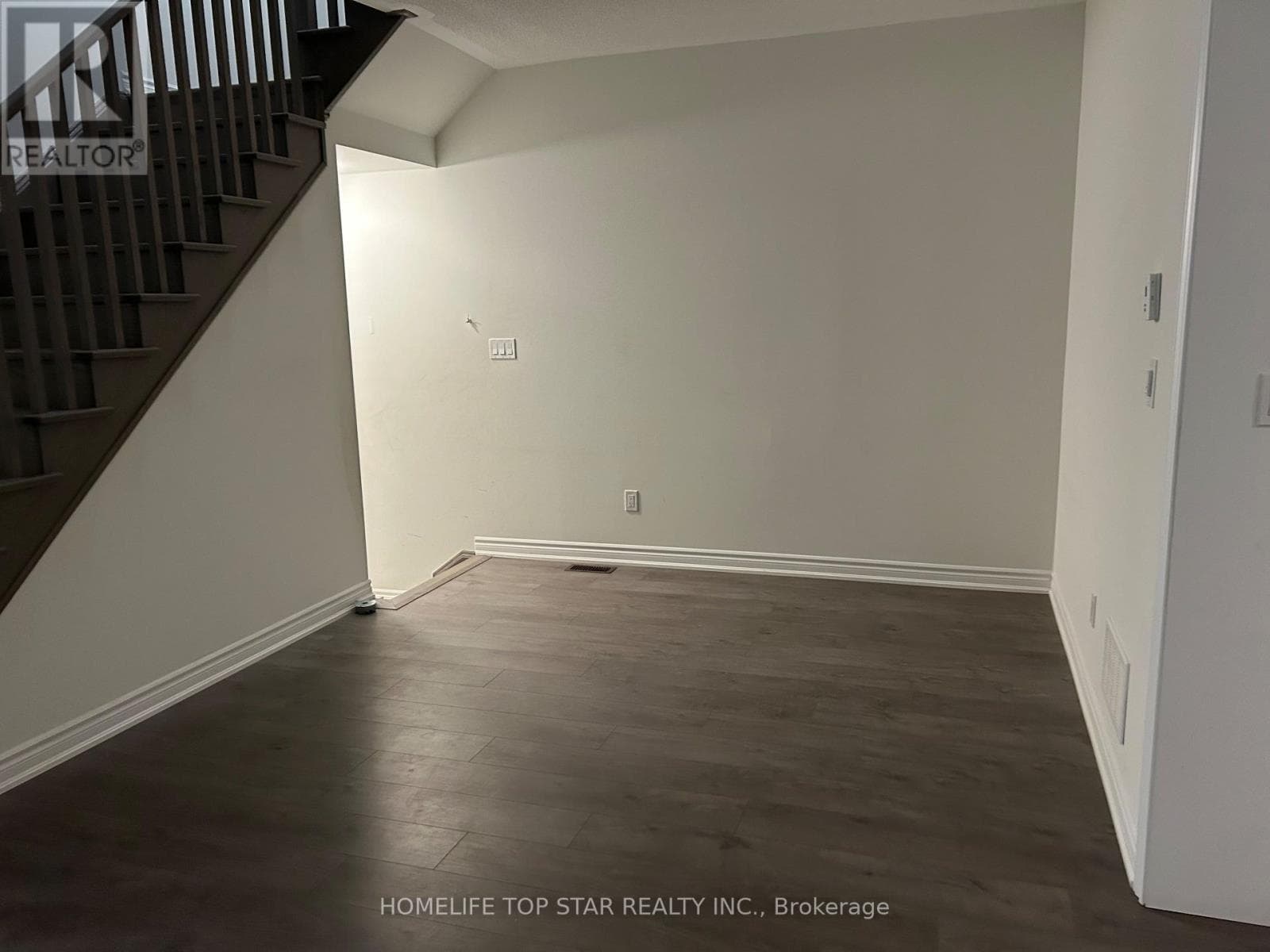 Single Family at 290 Okanagan Path, Oshawa (Donevan), Ontario - Photo 2 - RE/MAX Garden City Realty