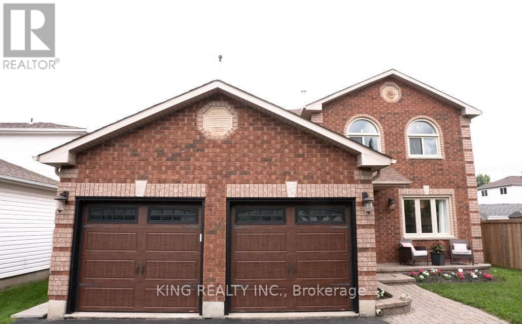 9 Whitehorn Crescent